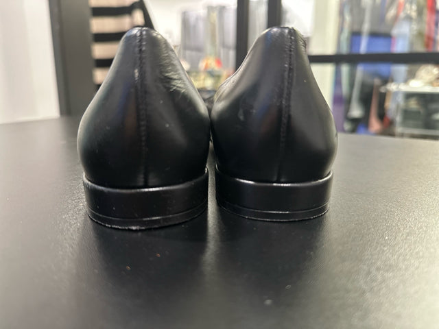 39 Carolina Herrera Black Ballet Flat