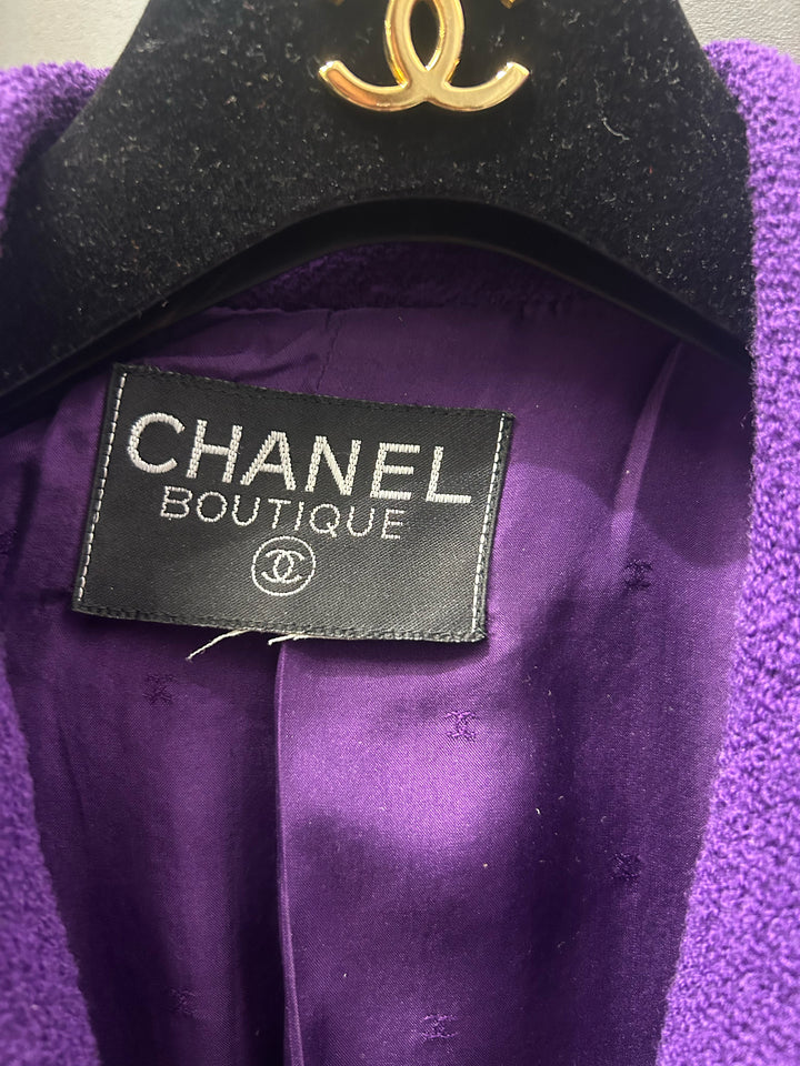 Chanel 2 PIECE SUIT WITH GOLD/PURPLE braque BUTTONs Sz 36