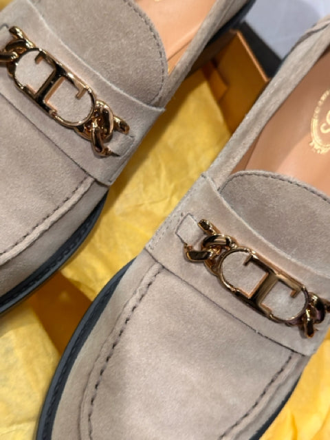 Tod's Sz 39.5 Tan Suede Loafers