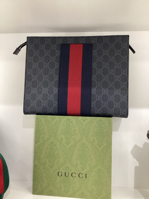Gucci Ophedia Supreme Toiletry Bag Coated Canvas, Monogram, Charcoal/Red
Black Interior