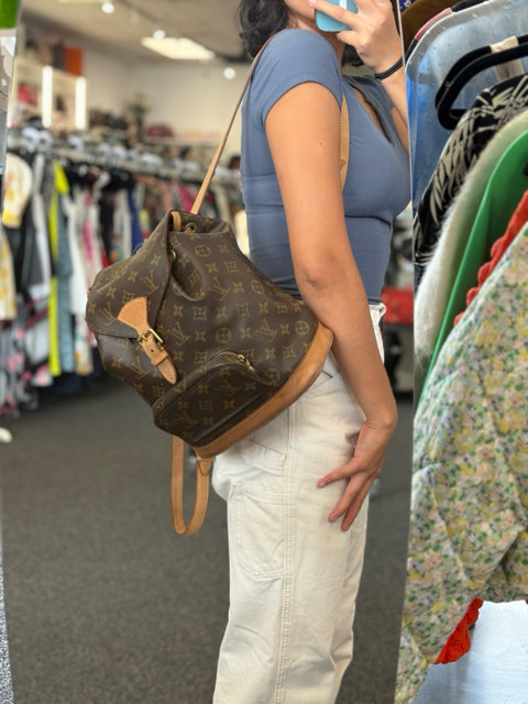 Louis Vuitton Canvas Monstsuaris MM Backpack Bag – eliterepeatny