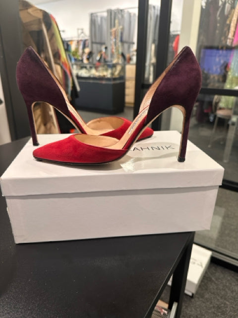 Manolo Blahnik Sz 37 Two Tone Red Suede Pumps Shoes