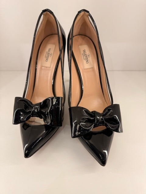 Valentino Garavani Sz 39 Black Patent Leather Heels Shoes in BOX