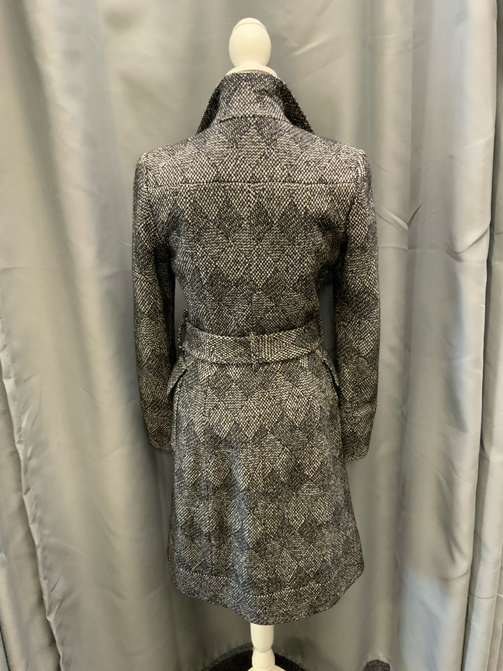 Diane Von Furstenberg Ruffle Placket Coat Size 6