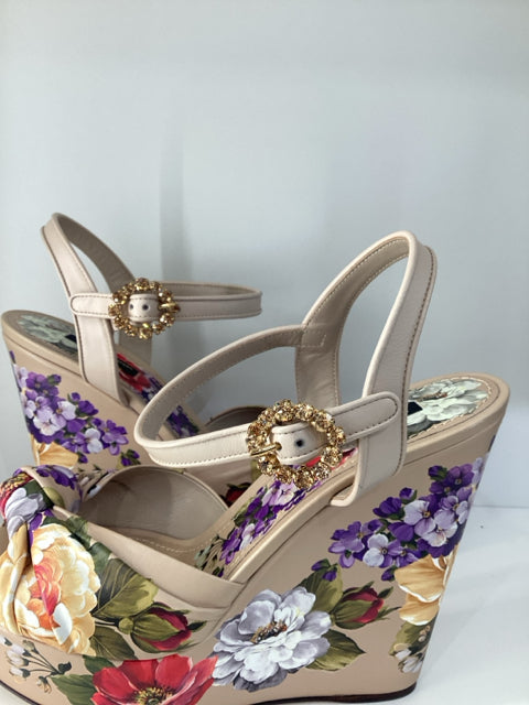 Sz 40 Dolce & Gabbana Beige Floral Wedges Heels w/ Box