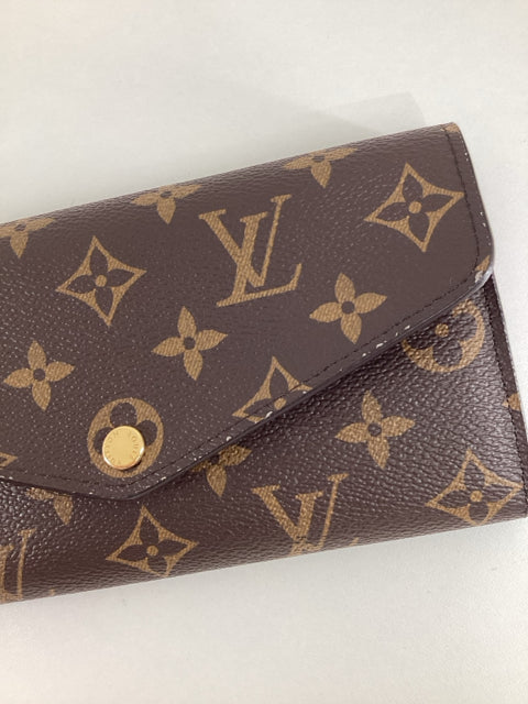 Louis Vuitton Sarah Monogram w/ Rasberry Interior Wallet/Bag