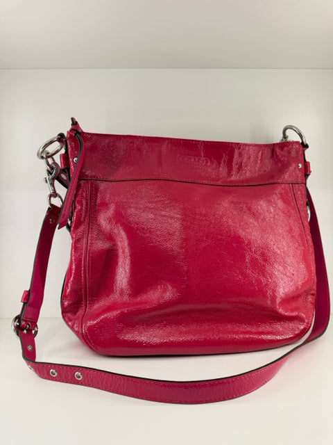 Pre Owned Coach Fuschia Patent Leather Shoulder Bag Purse