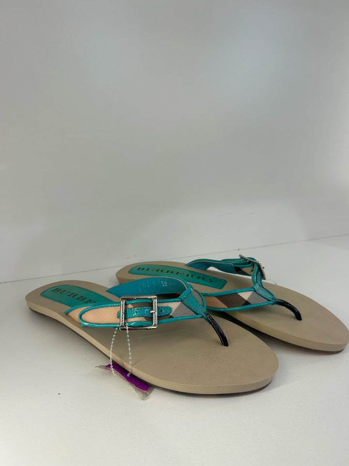 NWT Burberry Thong Flip Flips Slides Sz 38
