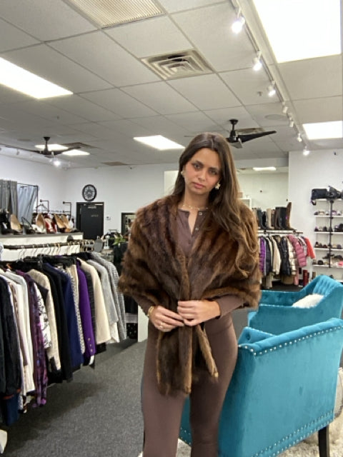 Pre Loved Brown Mink Stole Fur. Size S/M