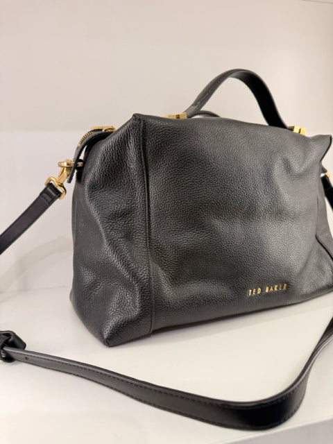 Pre Owned Ted Baker Black Pebbled Leather Tote w/ Strap & Dustbag