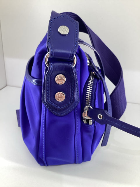 Pre Owned Mz Wallace silver hardware w/pouch  w/dustbag Cross Body Bag.