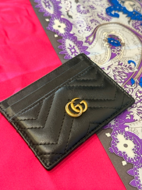Gucci CC Black Cowhide Holder w Gold GG Hardware Card Case