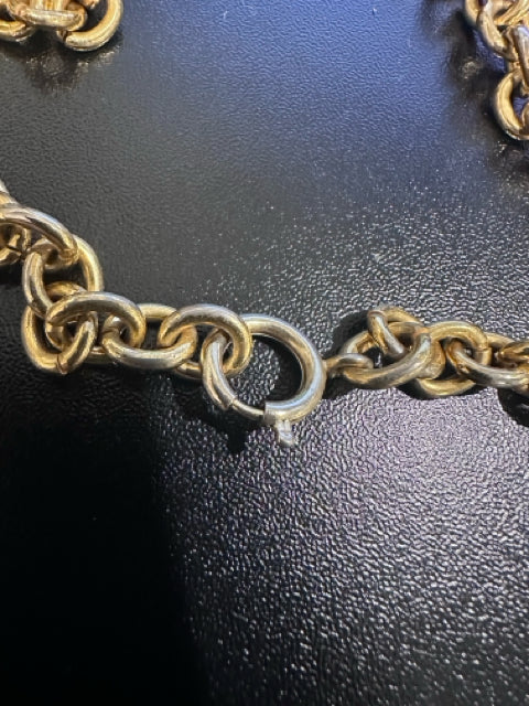 Pre Owned Celine Paris Eifel Tower Gold Medallion on Chain Jewelry