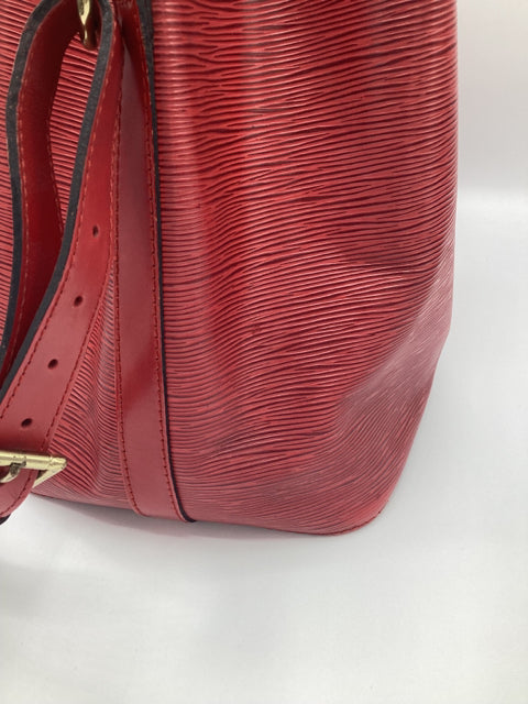 Pre Owned Louis Vuitton Epi Noe Bucket Handbag