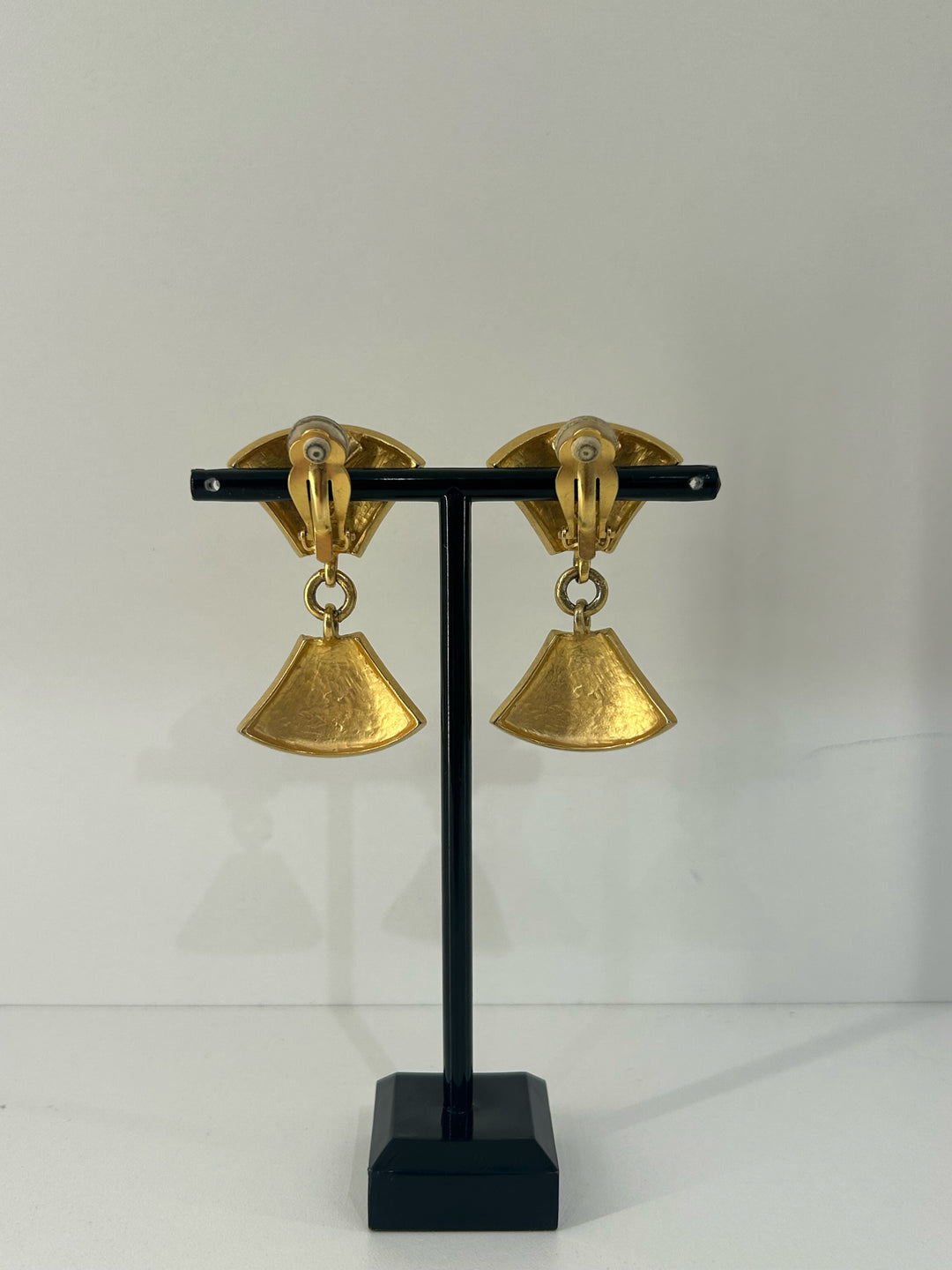 Vintage Karl Lagerfeld Clip matte Gold FAN dangle Earrings