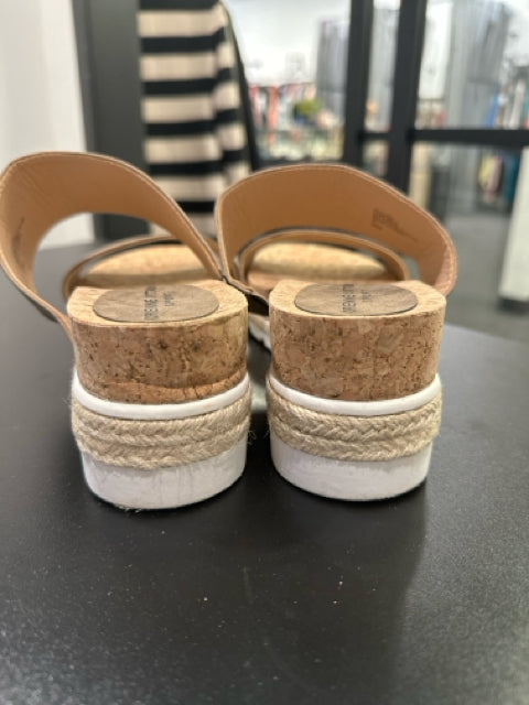 Sz 9 Adrienne Vittadin Light Brown Sandals Wedges