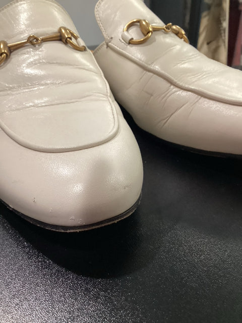 Pre Owned Gucci Sz 38 Cream Horsebit Mules Shoes