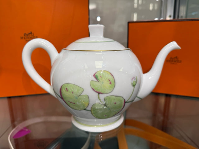 Hermes' White Lilypad Teapot Set w  Box