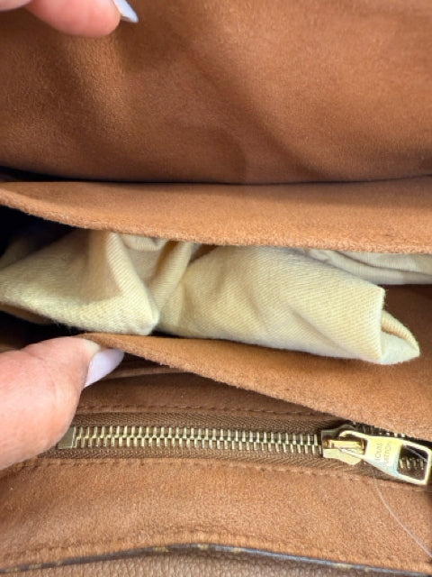 Pre Owned Louis Vuitton Monogram Eden PM Brown Handbag w/ Dustbag.