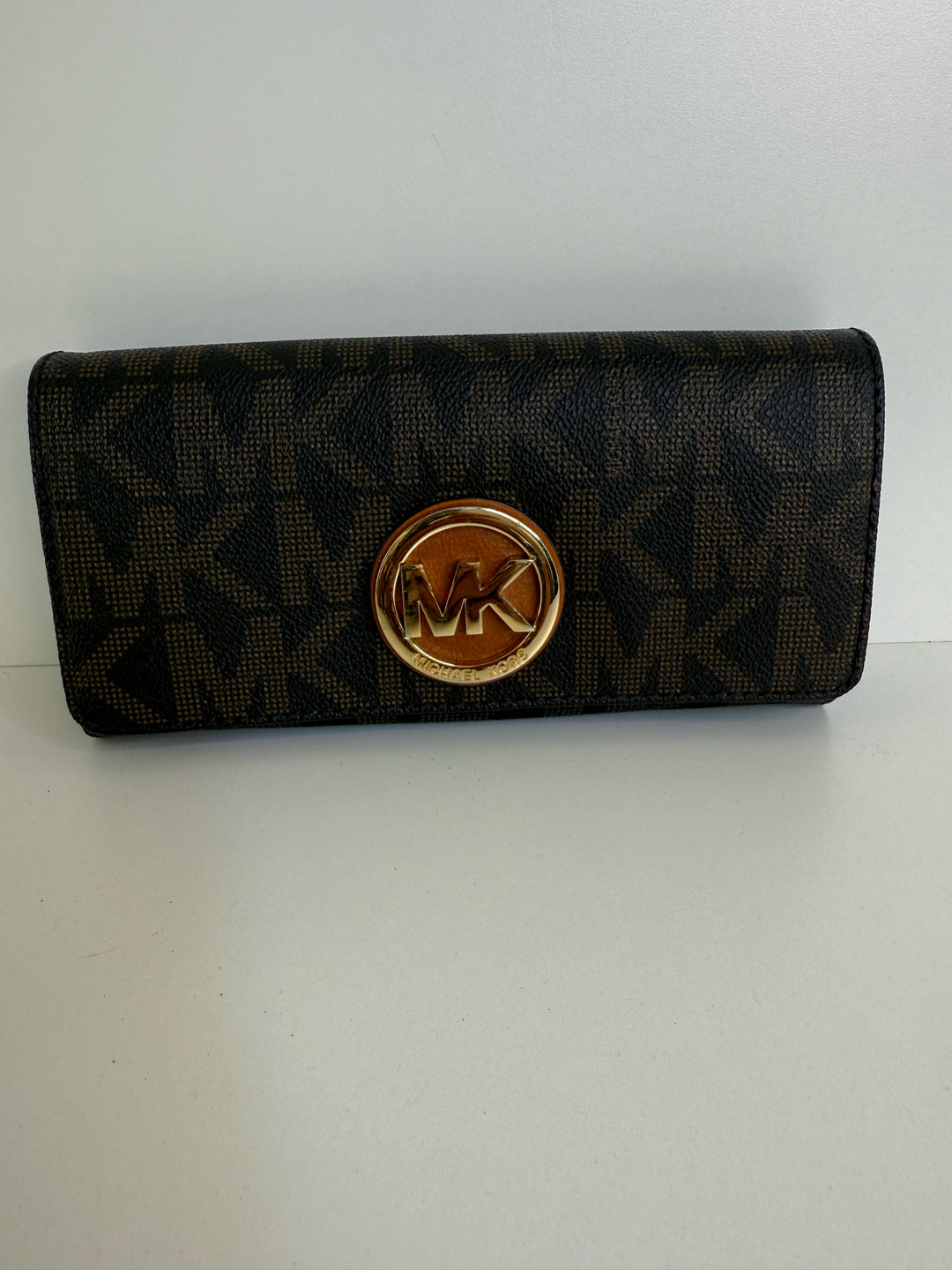 Michael Kors Logo Wallet