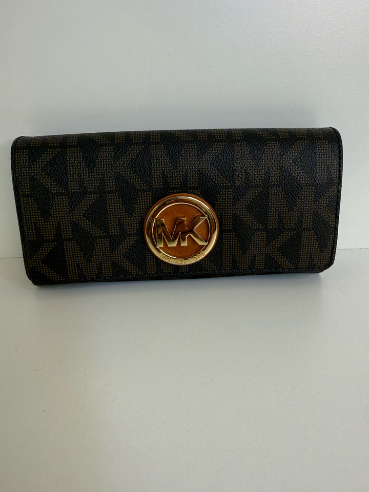 Michael Kors Logo Wallet