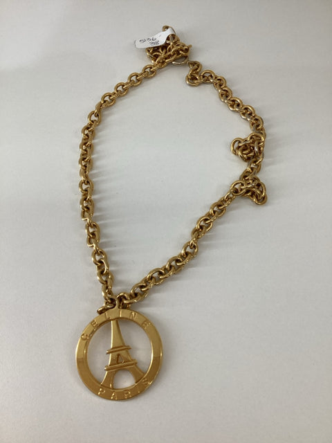 Pre Owned Celine Paris Eifel Tower Gold Medallion on Chain Jewelry