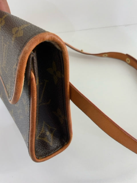 Vintage Louis Vuitton Coated Canvas Brown Mini Poucette Florentine FL0052 Monogram Bag
