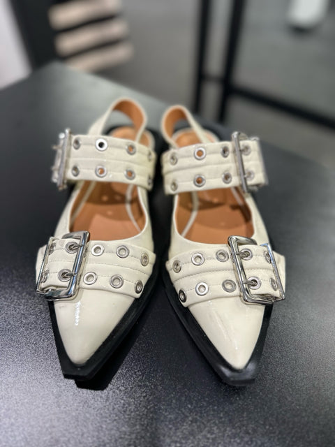Ganni Sz 37 Off White Shoes w/ Buckles