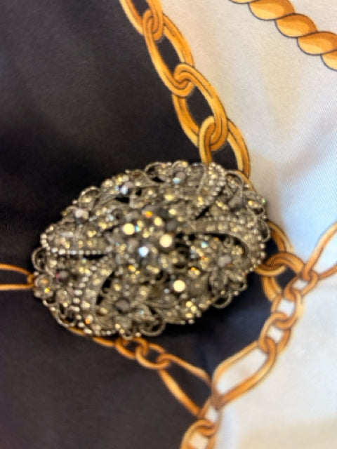 Oval Marcasite Stones Can Be Used as a Pendant Brooch