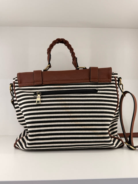Pre Owned JEN & CO. Aztec Stripe Needlepoint  w/Top Handle/shoulder/Xbody Bag