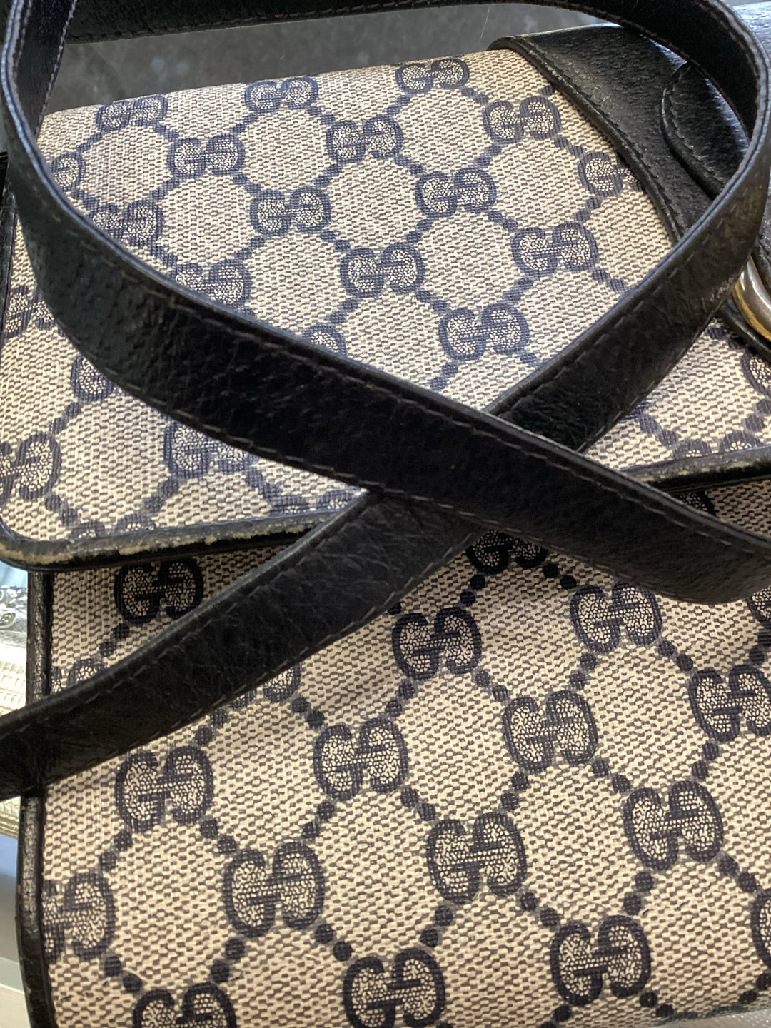 Vintage Gucci w/ Removable Shoulder Strap Designer Bag