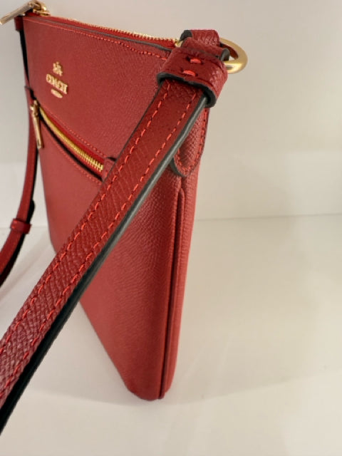 NWT Coach Mini Pebbled Red Leather Rwn File Cross Body