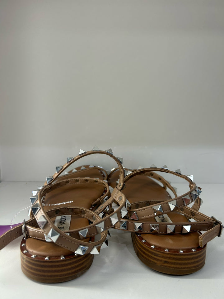 Steve Madden Rockstud Flat Sandals Sz 9