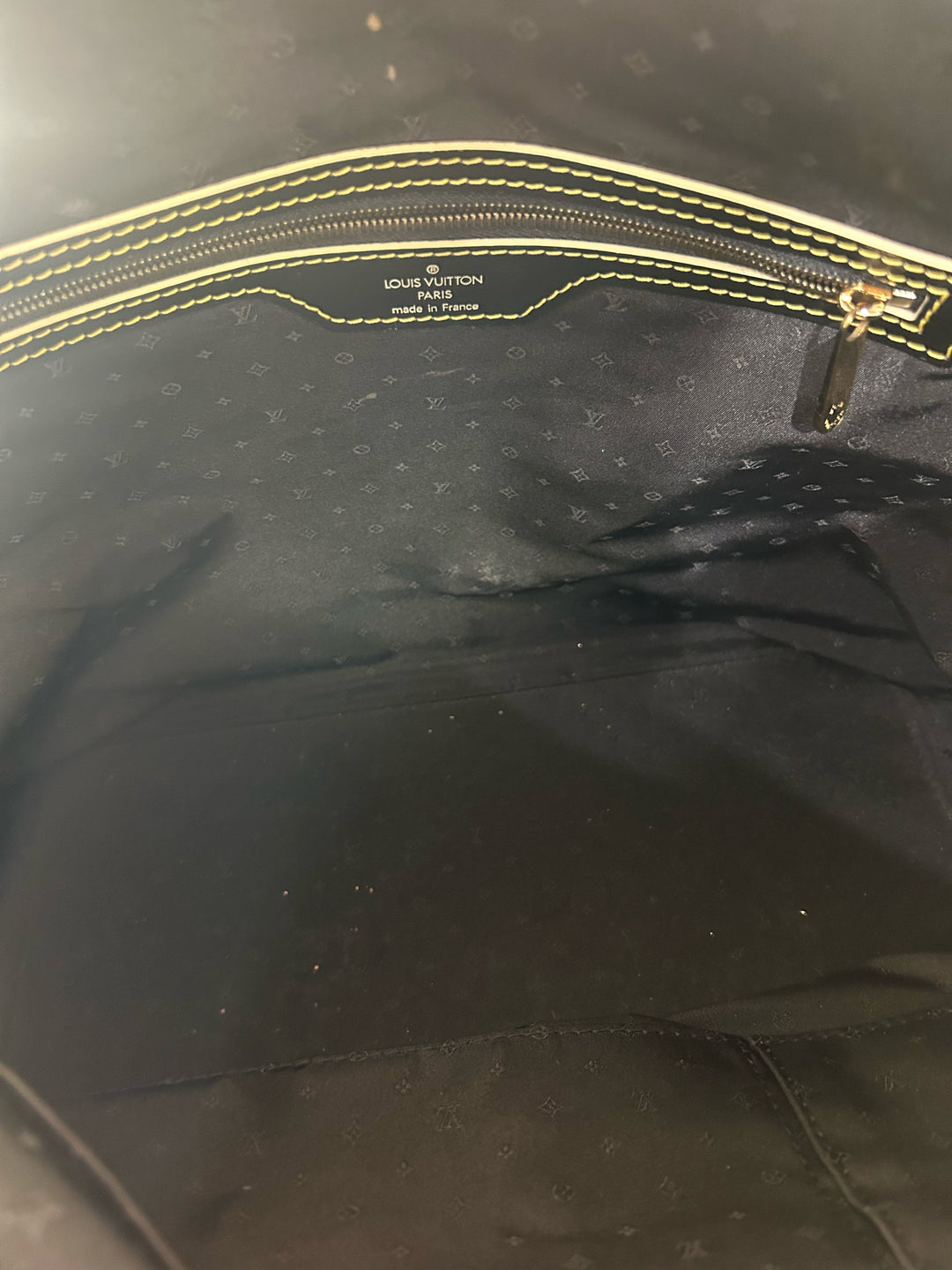 Louis Vuitton SUHALI Lockit MM With Dustbag Designer Bag