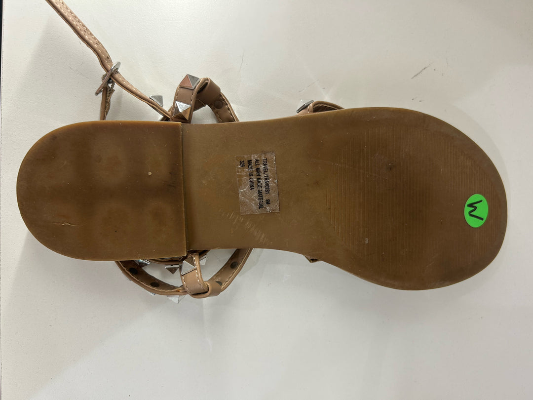 Steve Madden Rockstud Flat Sandals Sz 9