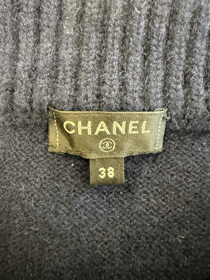 Chanel Cashmere Boat Neck w Gold Chain Detail Sweater Size 38