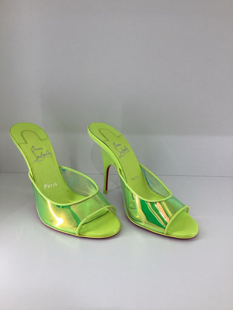 Sz 38 Christian Louboutin Chartruese Mule Sandals Heels