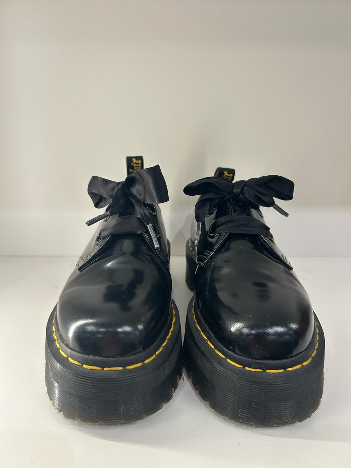 DOC MARTEN Tie Up Loafer Shoes Sz 7