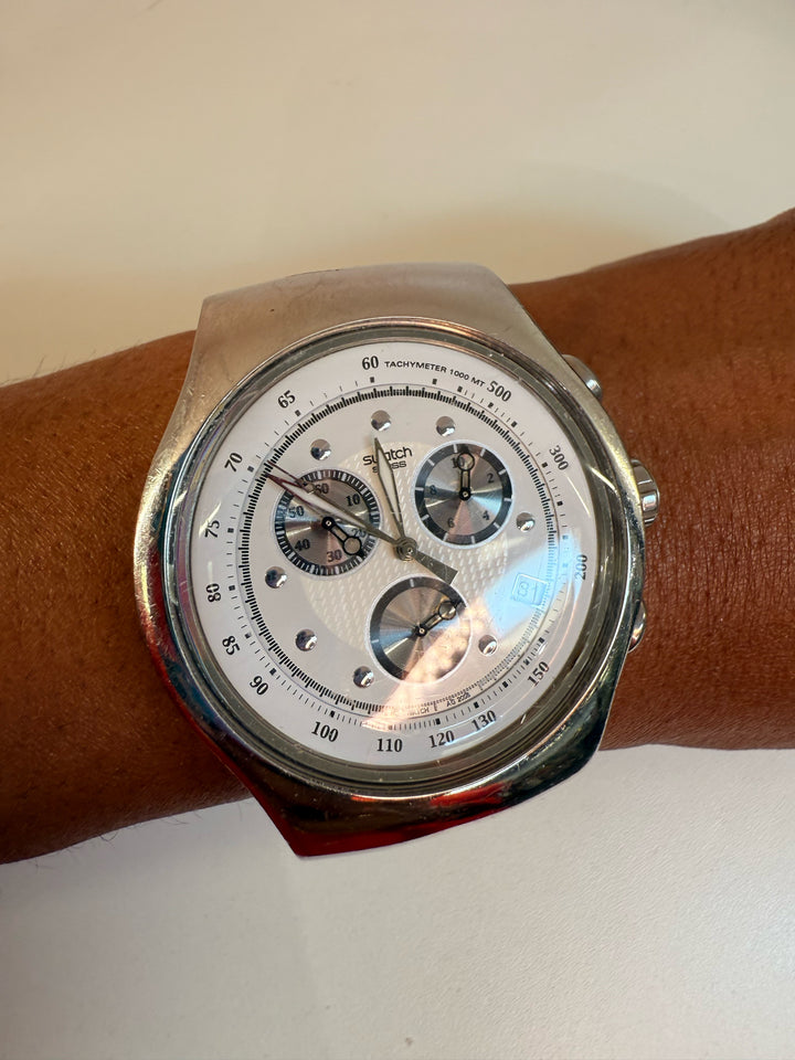 SWATCH 47 mm Panda Butterfly Clasp Wristwatch