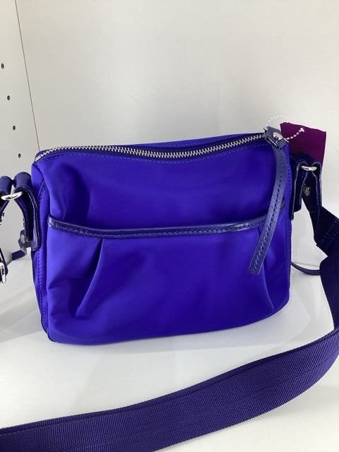 Pre Owned Mz Wallace silver hardware w/pouch  w/dustbag Cross Body Bag.