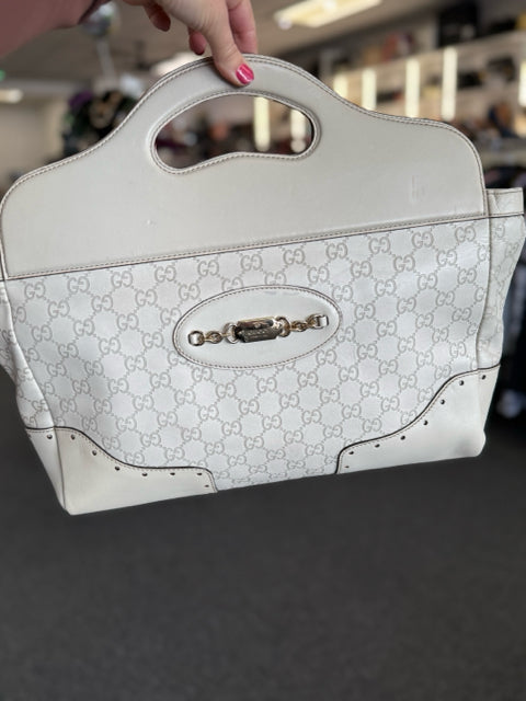 Gucci Guccissima Punch Top Handle Leather Cream Clutch Designer Hand Bag