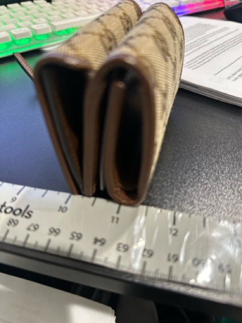 NIB Gucci Wallet Balenciaga Collab Designer