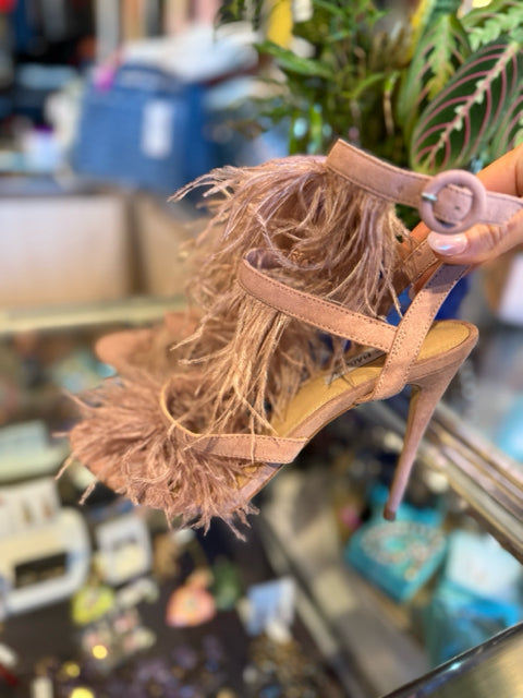 Steve Madden Feather Shoe Sz 9.5 Ankle Strap