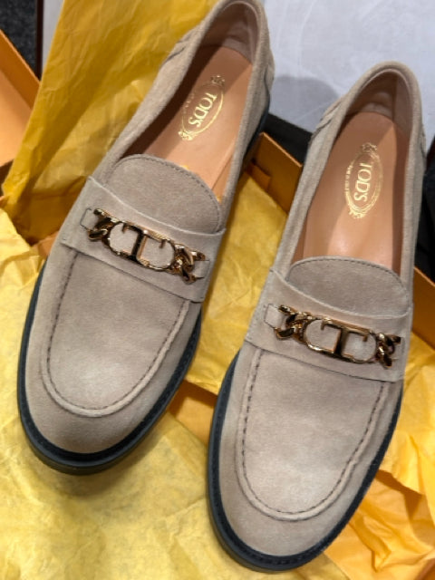 Tod's Sz 39.5 Tan Suede Loafers