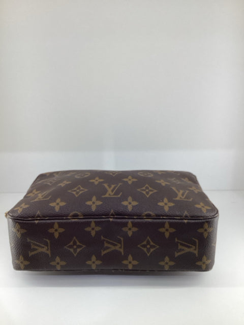 Pre Loved Louis Vuitton Cosmetic Case
