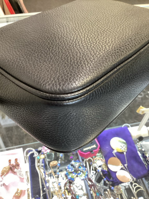 Pre Owned Gucci Black Pebbled Leather Soho Disco Crossbody Designer Bag