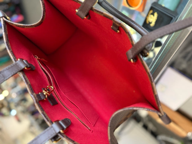Pre Owned Louis Vuitton OnTheGo MM Designer Hand Bag