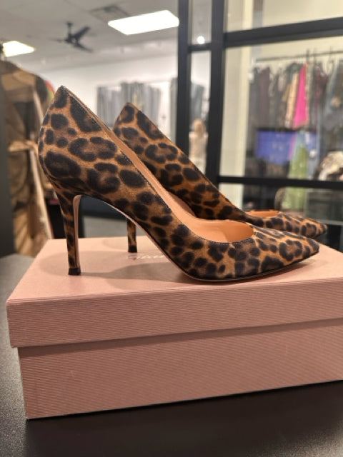 GIANVITO ROSSI Sz 38 Velvet Leopard Pump Shoes