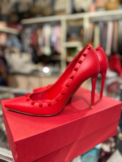 Valentino Garavani Tonal Rock Stud Pump Sz 39 Shoe – eliterepeatny