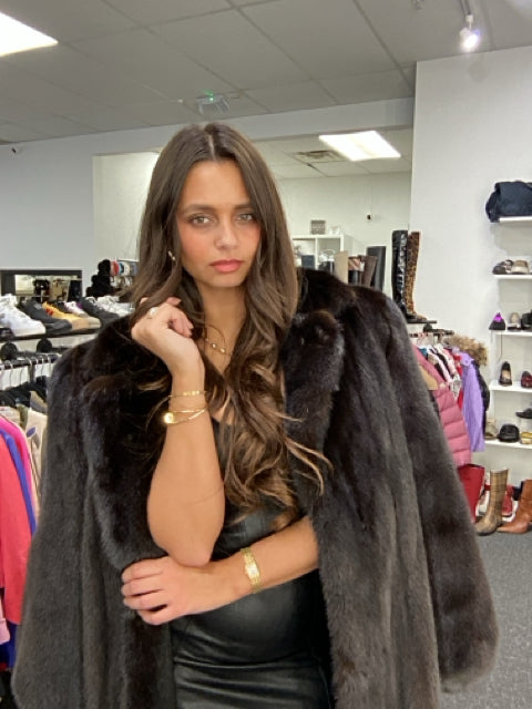 Pre Owned Diane Dark Brown Long Mink Fur Coat. Size S/M